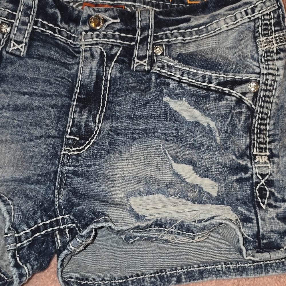 ROCK REVIVAL 28 SHORTS - Picture 5 of 7